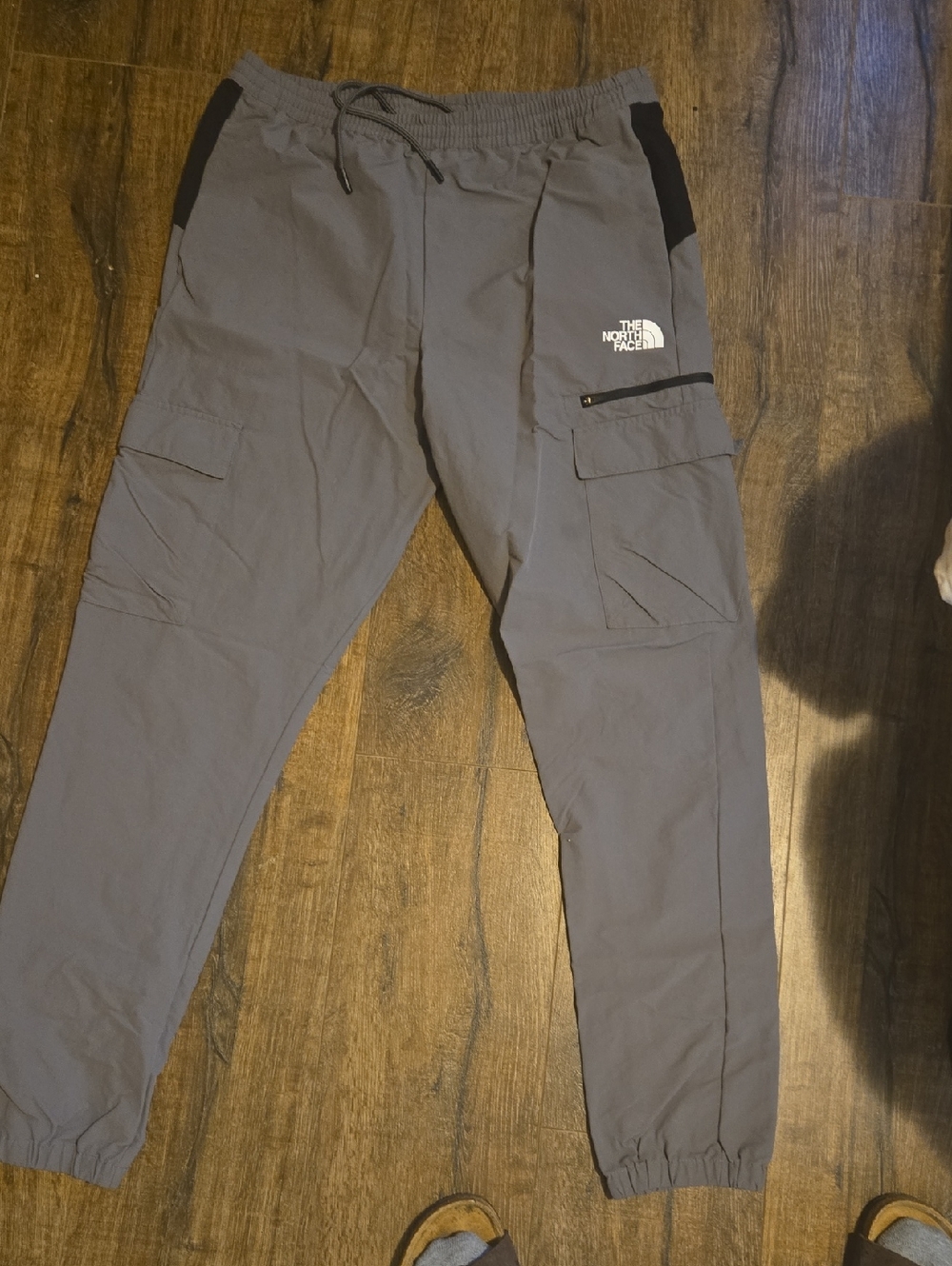 The North Face Men’s Gray Cargo Pants with Black Accents